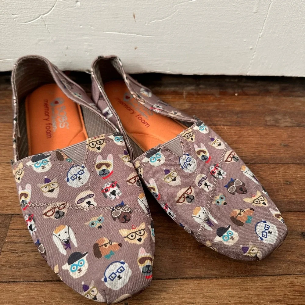 Women’s Slip-On Bob’s by sketchers Shoes with Fun Dog Print - Picture 1 of 4